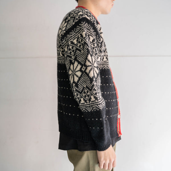 1980s USA snow pattern full open knit -good accent-