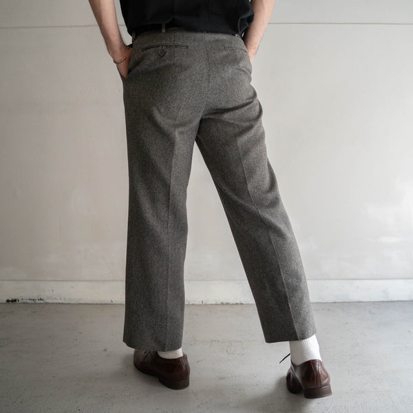 around 1980s Japan vintage gray color  2 tuck slacks