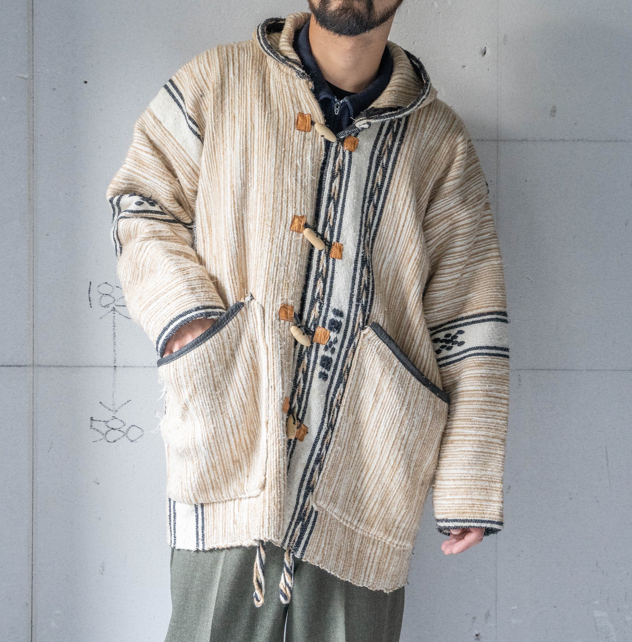 around 1990s ethnic design toggle button parka