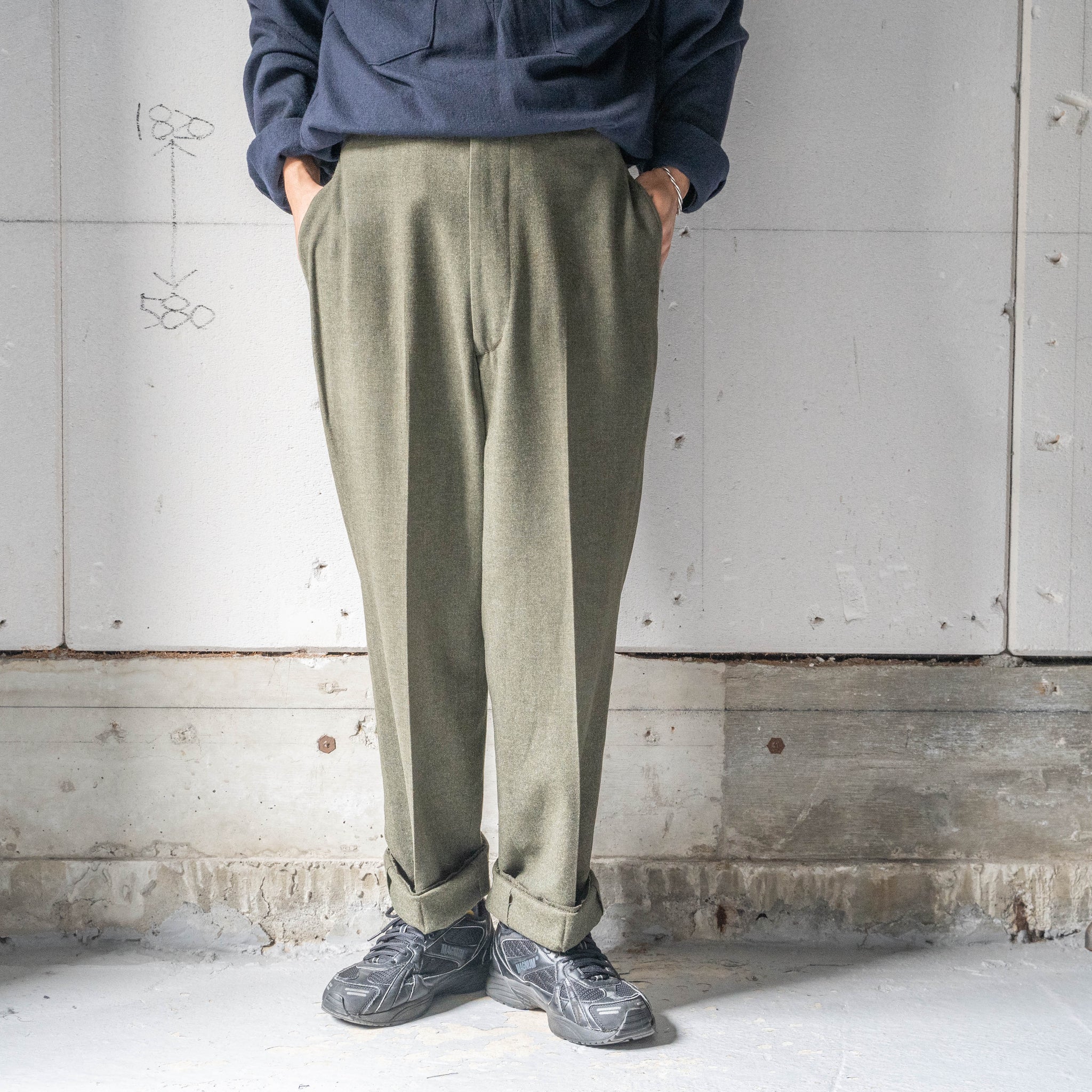 around 1960s US? military khaki brown color center press wool dress pants 'dead stock'