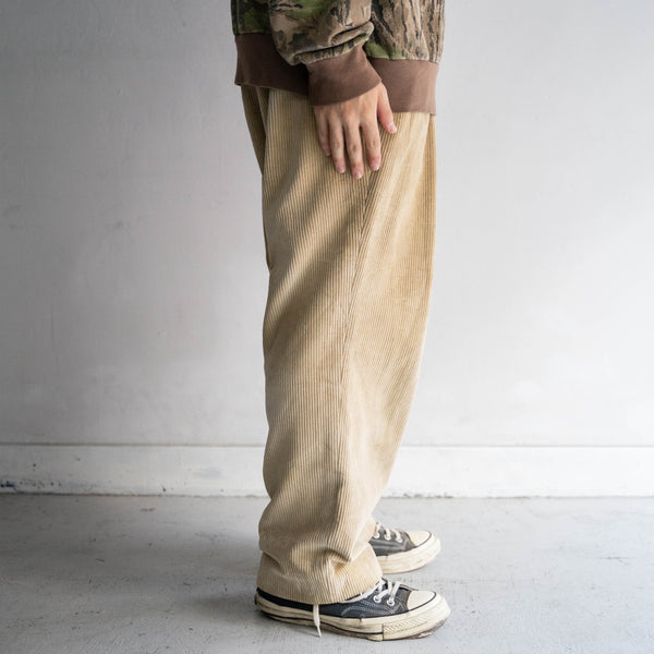 1990s beige color two tuck corduroy pants