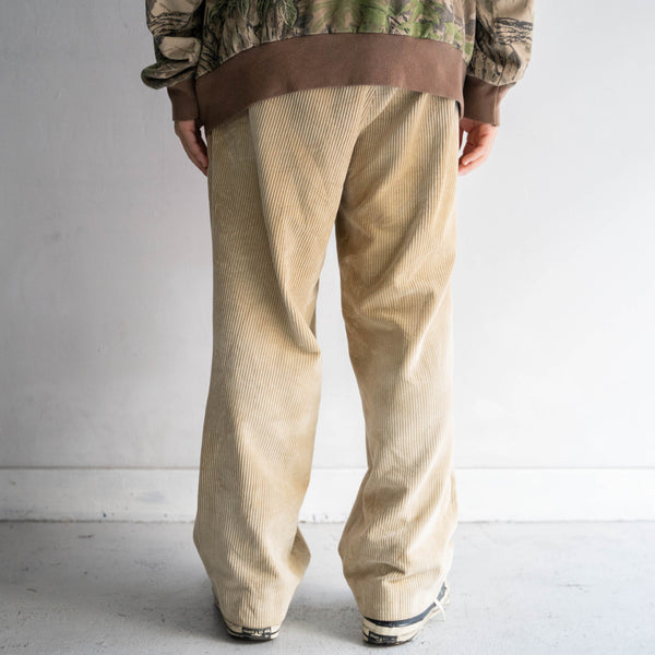 1990s beige color two tuck corduroy pants