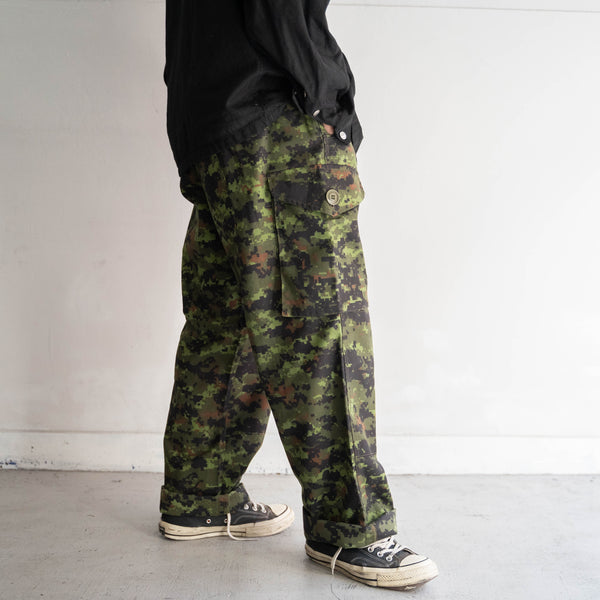 around 2000s Canadian military digital camo cargo pants 'civilian type'