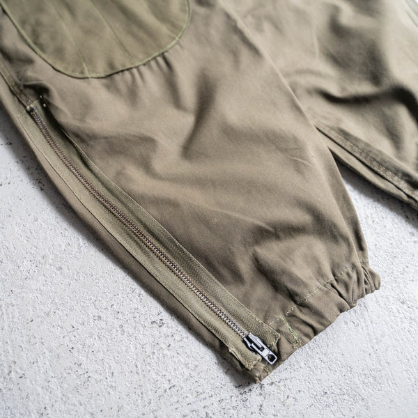 1980s Italian military khaki color parachute pants -hem zip-