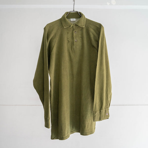 1980s Danish military khaki green color henry neck thermal