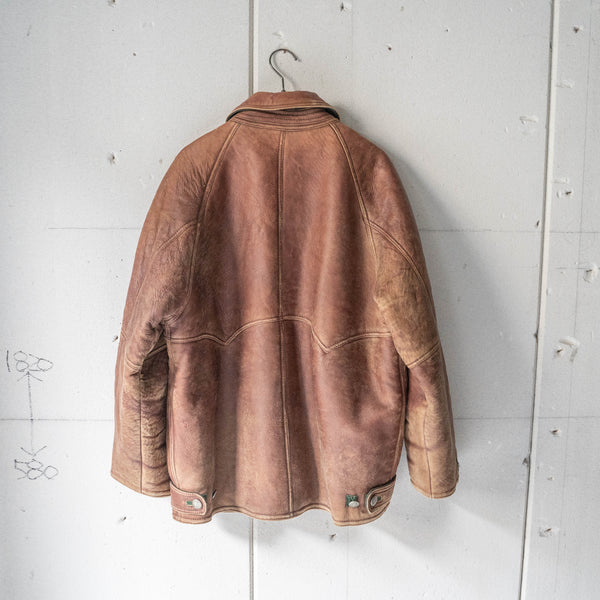 around 1980s Italy brown color mouton half coat -good condition-