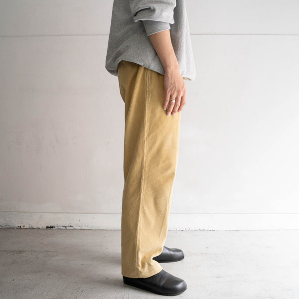 1990s mustard color two tuck corduroy pants 'with coin pocket'