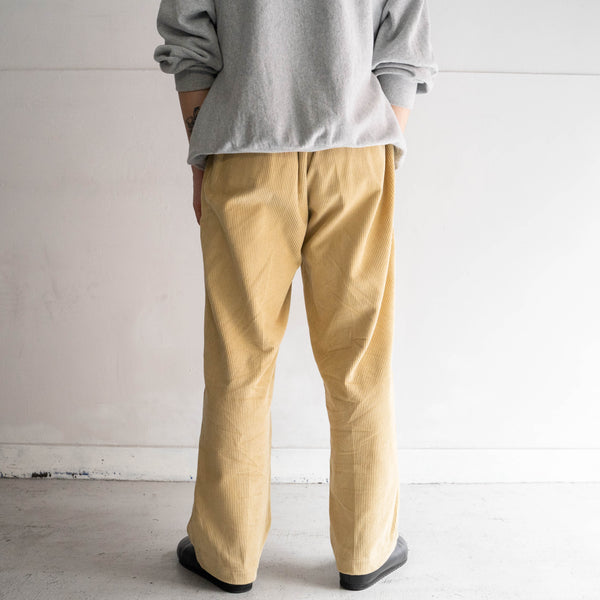 1990s mustard color two tuck corduroy pants 'with coin pocket'