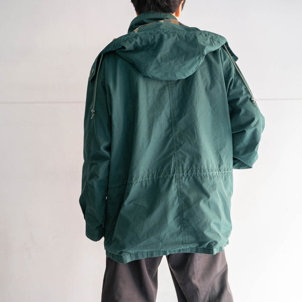 2000s 'Eddie Bauer' deep green mountain parka