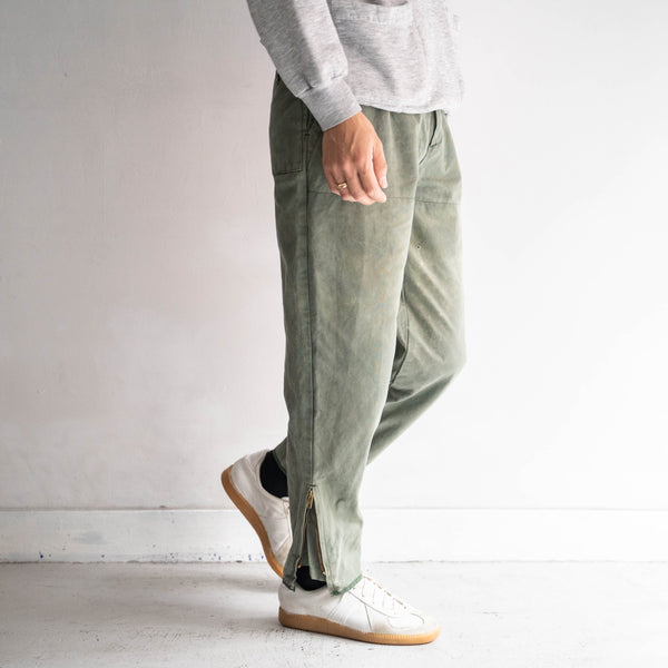 around 1970s France khaki color hunting pants -good fade-