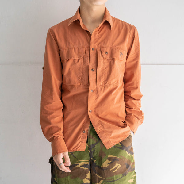 around 1980s 'FJALL RAVEN' orange color nylon shirt