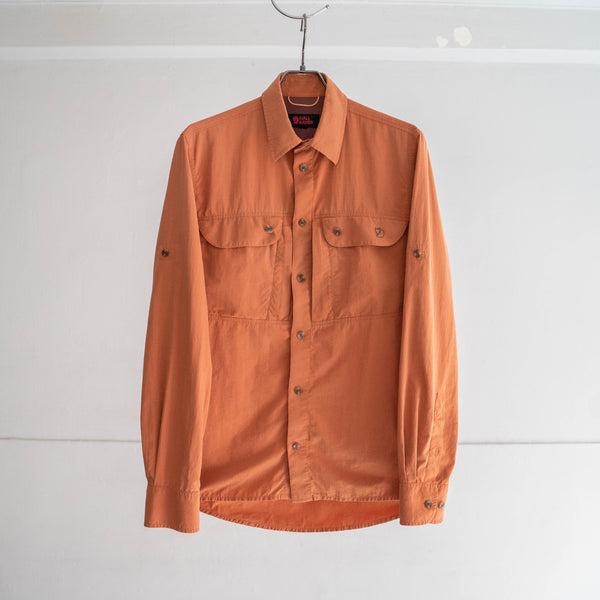 around 1980s 'FJALL RAVEN' orange color nylon shirt