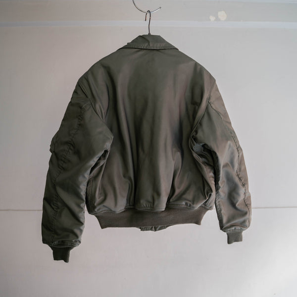 1990s US military CWU flight jacket -middle model- 'dead stock'
