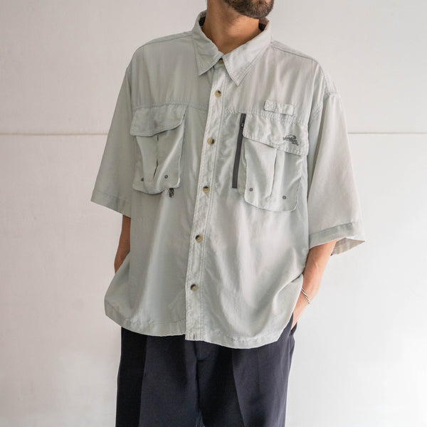 around2000s light gray color fishing short sleeve shirt 'remake'