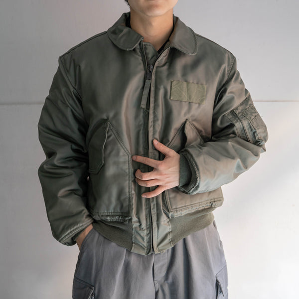 1990s US military CWU flight jacket -middle model- 'dead stock'