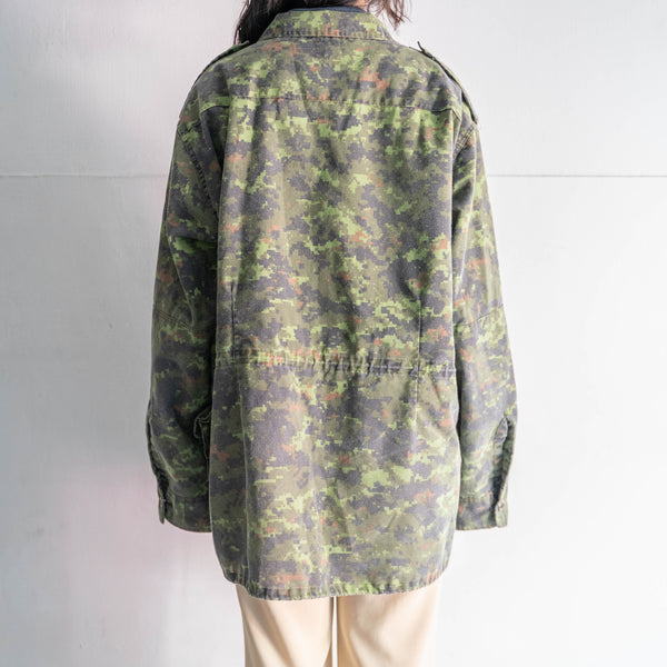 2000s Canadian military camo pattern light weight jacket 'civilian type'