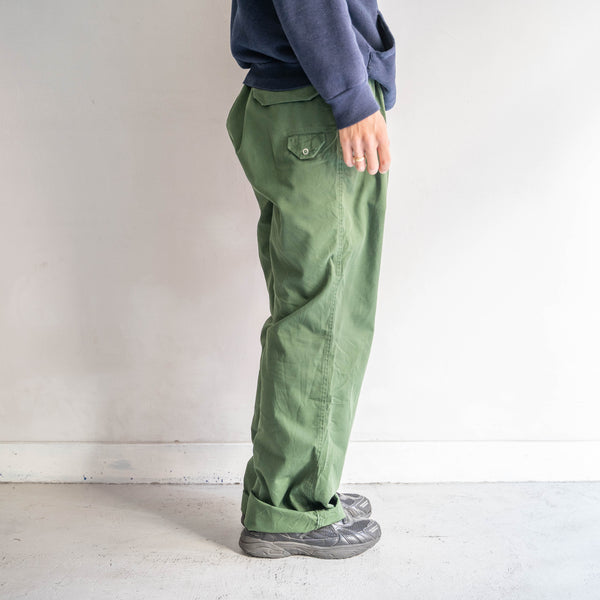 1990s German police green color cotton × poly cargo pants -with belt-