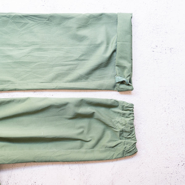 1990s German police green color cotton × poly cargo pants -with belt-