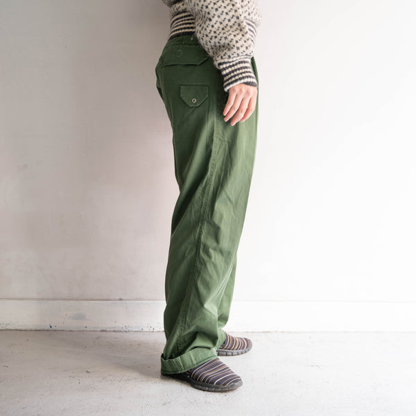 1990s German police green color cotton × poly cargo pants