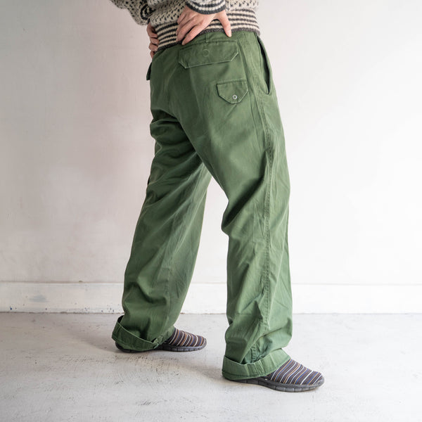 1990s German police green color cotton × poly cargo pants