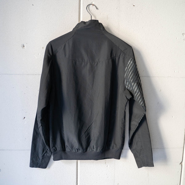 2000s 'UMBRO' black color sports jacket