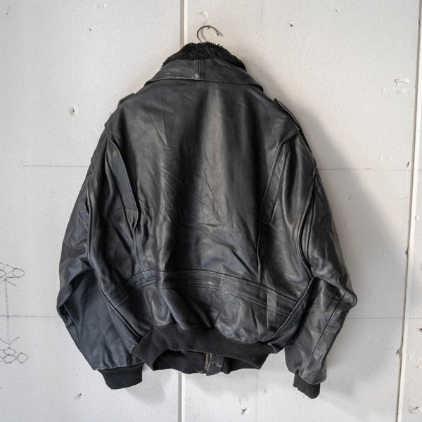 around1980s G1 type black leather flight jacket -detachable collar-