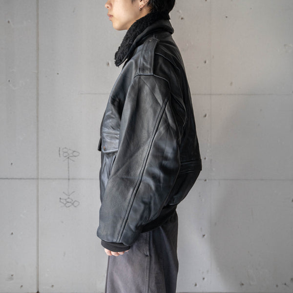 around1980s G1 type black leather flight jacket -detachable collar-