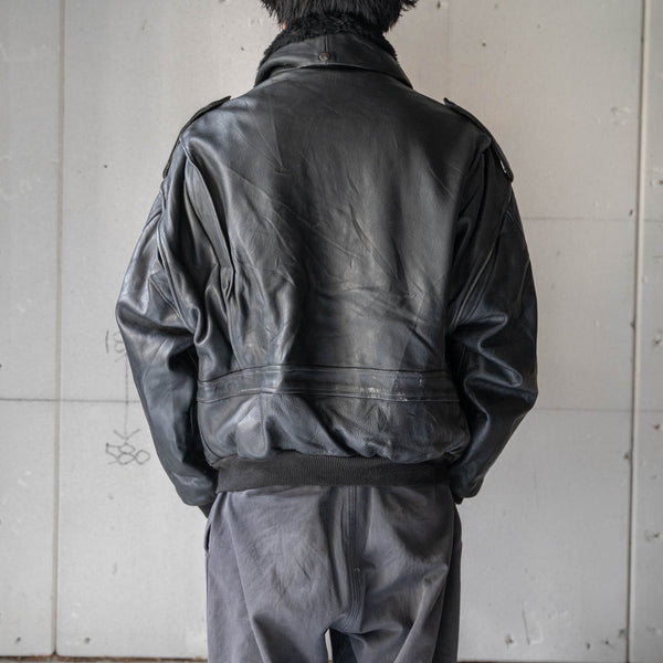 around1980s G1 type black leather flight jacket -detachable collar-