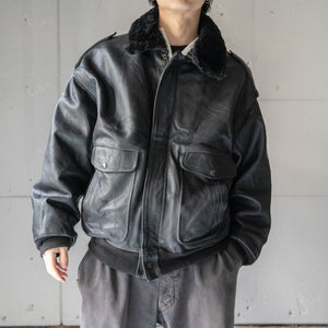 around1980s G1 type black leather flight jacket -detachable collar-