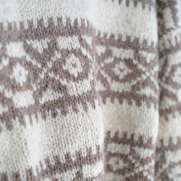 around 1980s ecuador hand made knit -ethnic border pattern-