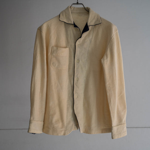 1970-80s Europe ivory × navy wool shirt