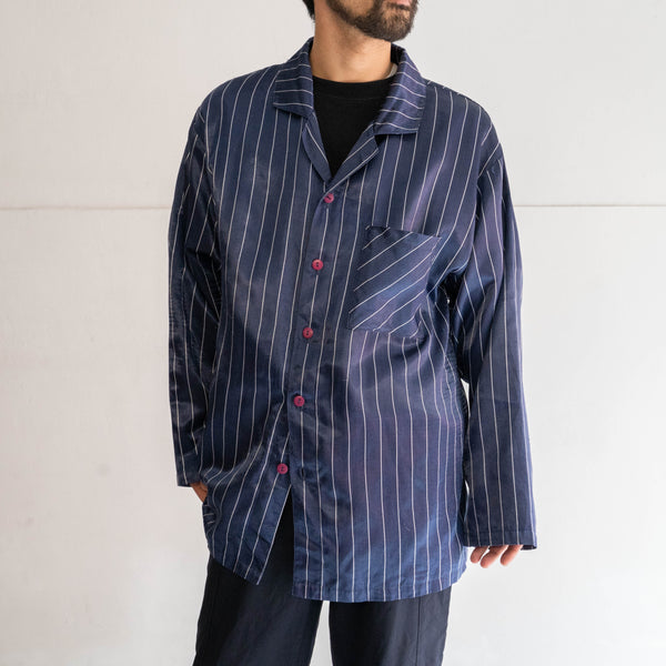 around 1990s Europe navy color stripe pattern pajama shirt