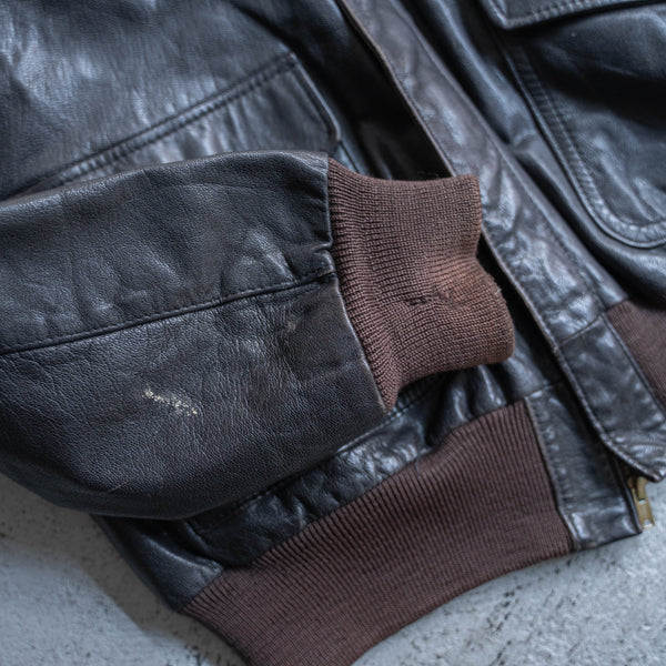 1980s Eddie Bauer black A-2 leather jacket