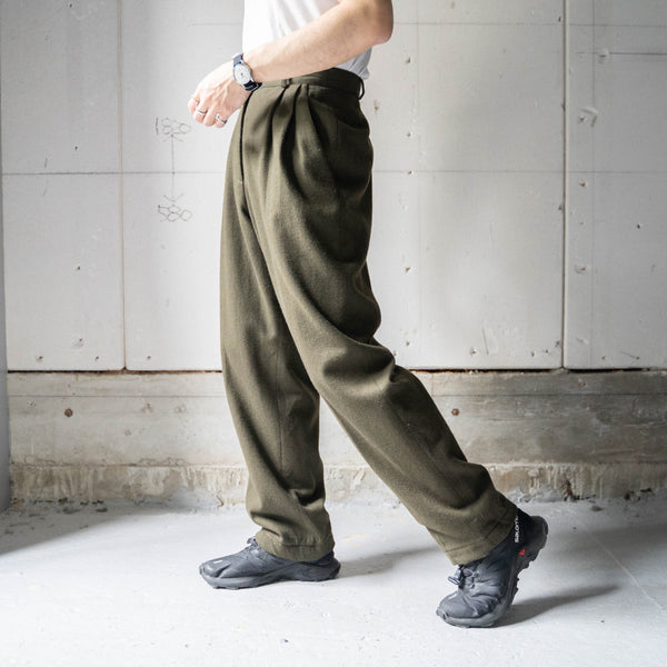 around 1970s USA olive color 2 tuck wool pants