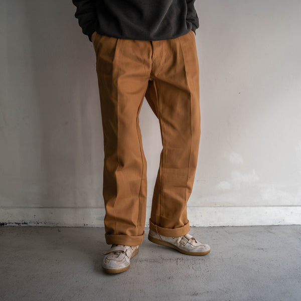 1970-80s Italy red beige cotton 100 chino pants 'dead stock'