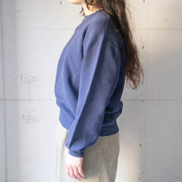 1990s "Russell" navy color sweat shirt -good paint-