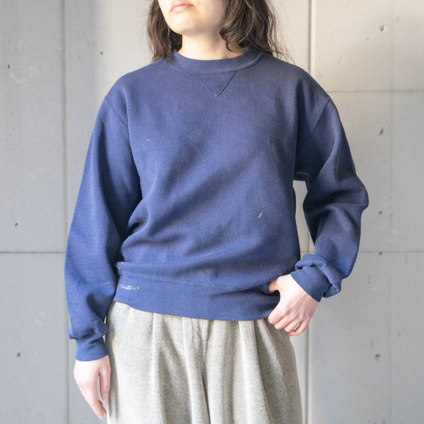 1990s "Russell" navy color sweat shirt -good paint-