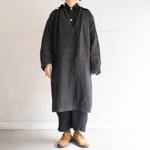 〜1920s France antique linen smock -black dyed-