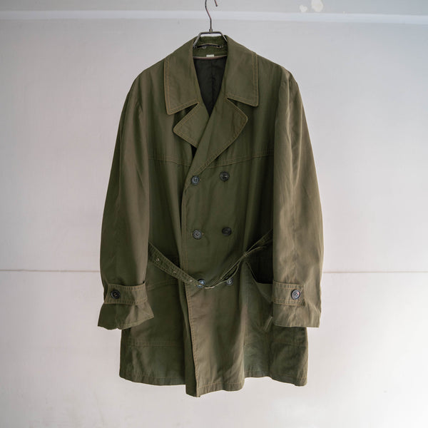 around 1980s Europe green trench coat -with belt-