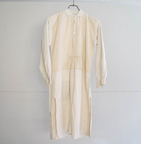 ~1920s France antique linen smock shirt -with good patch & damage-