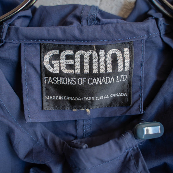 around 1980s navy poncho -good detail-