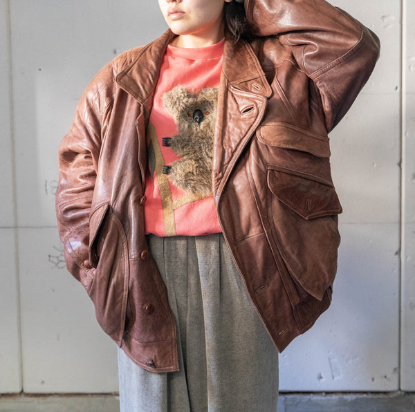 around 1990s Europe brown color strange pattern pocket design leather jacket