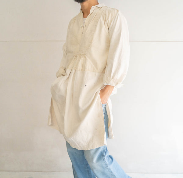 ~1920s France antique linen smock shirt -with good patch & damage-