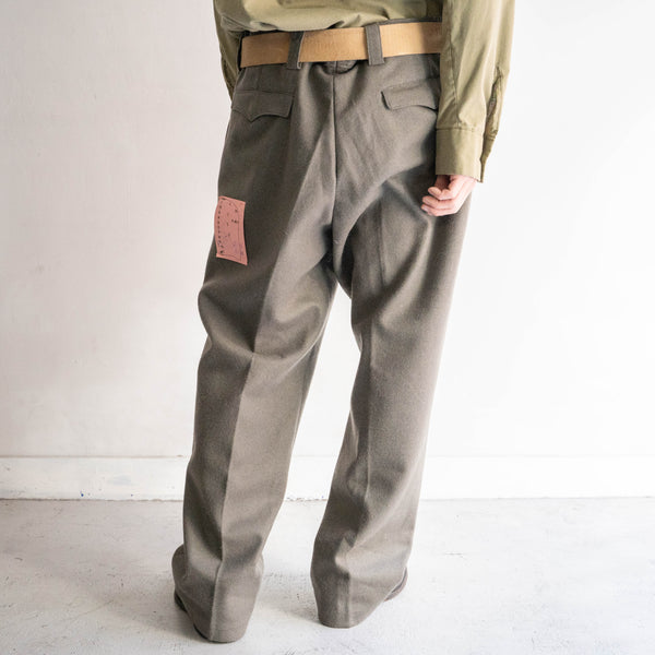 1970s East Germany military khaki beige color one tuck wool pants 'dead stock'