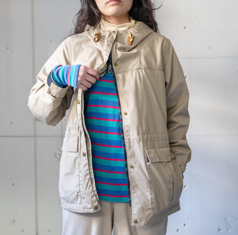 around 2000s light beige mountain parka -double zip-