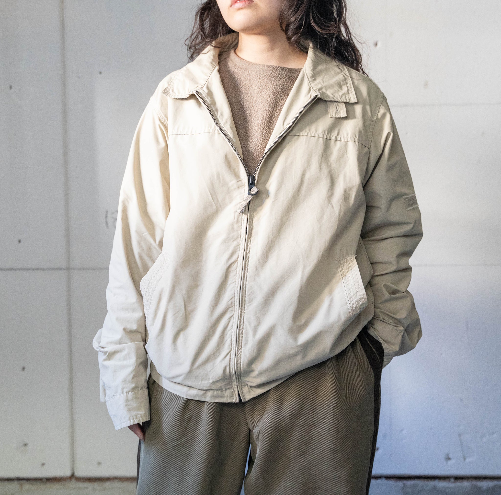 2000s 'Timberland' light beige color cotton × nylon jacket -with chin strap-