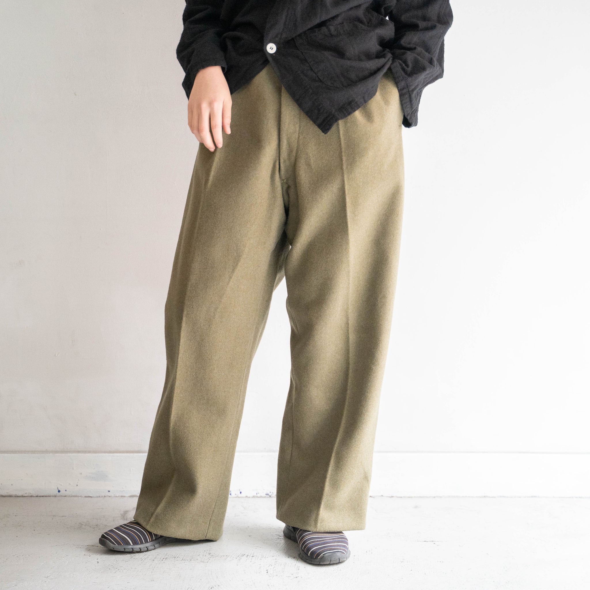 1960s Italian military khaki color one tuck wide wool pants 'dead stock'