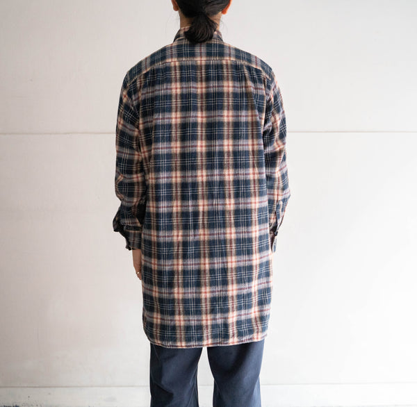 1970s France dark navy×red×yellow checked grandpa shirts