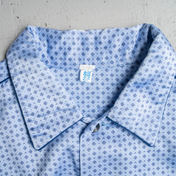 around 1990s Europe light blue color all over pattern pajama shirt