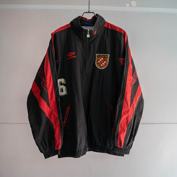 1990s UMBRO black × red sport jacket -good pattern-